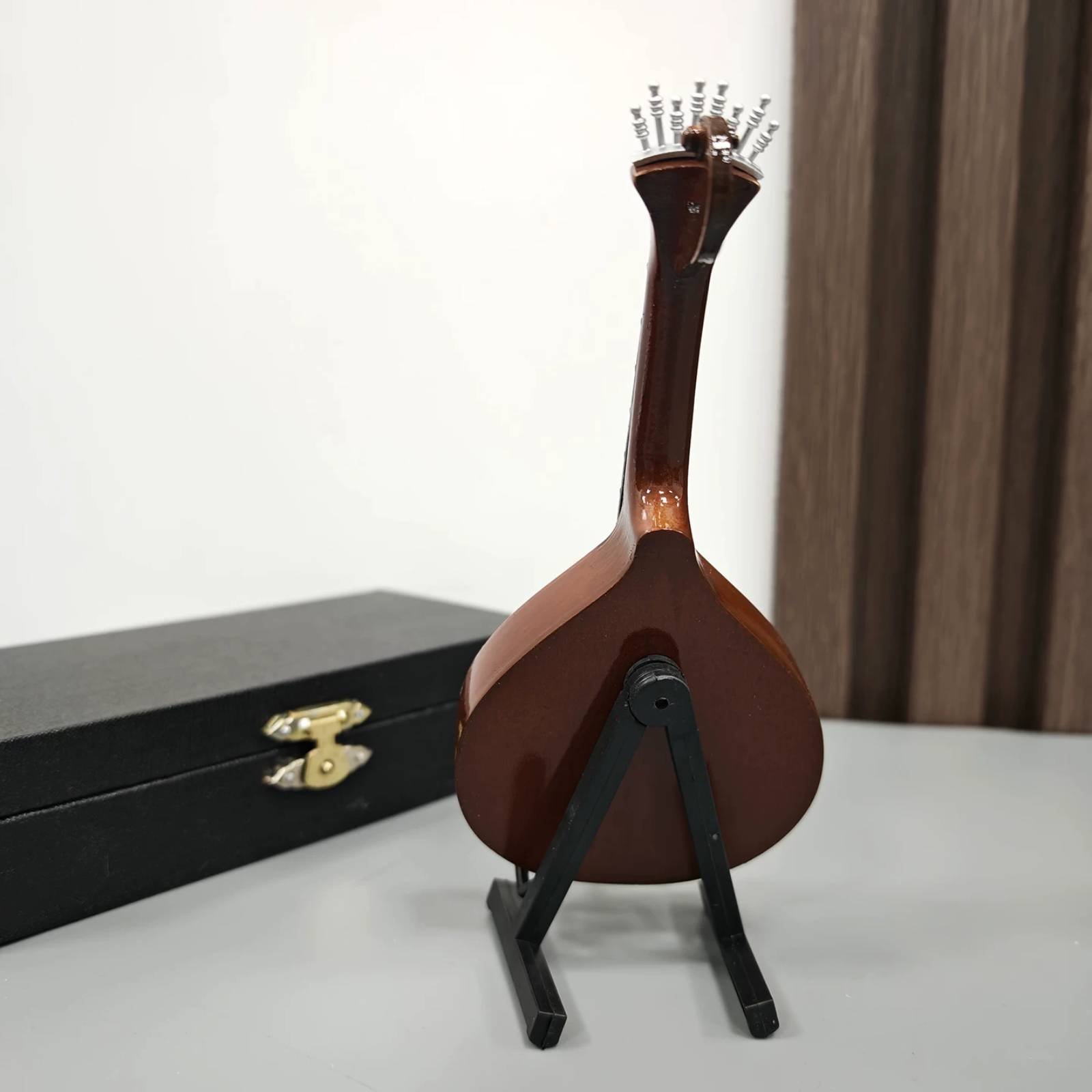 Miniature Portuguese Guitar Ph - مراجعة Photography Model وسعره