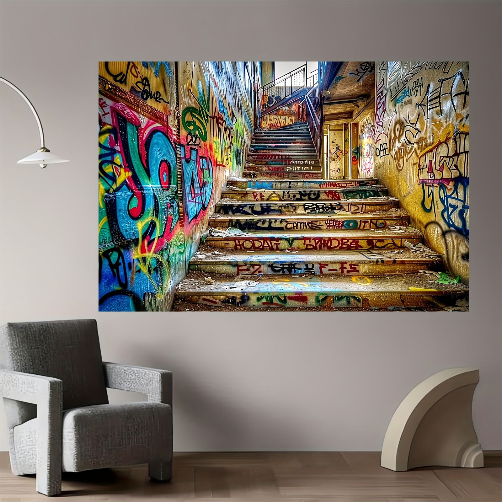 Vibrant urban street graffiti  - مراجعة Photography Urban وسعره