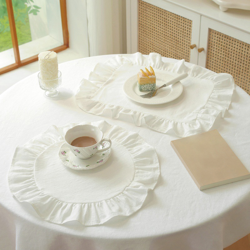 Minimalist Stripe Ruffle Place - مراجعة Photography Coffee وسعره