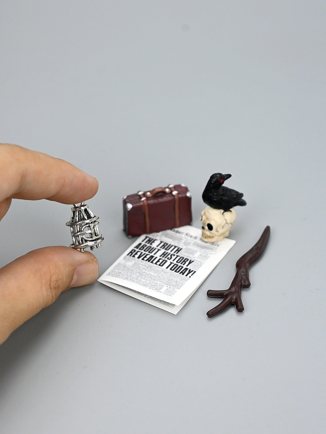 Miniature Academy Luggage Scen - مراجعة Photography Product وسعره